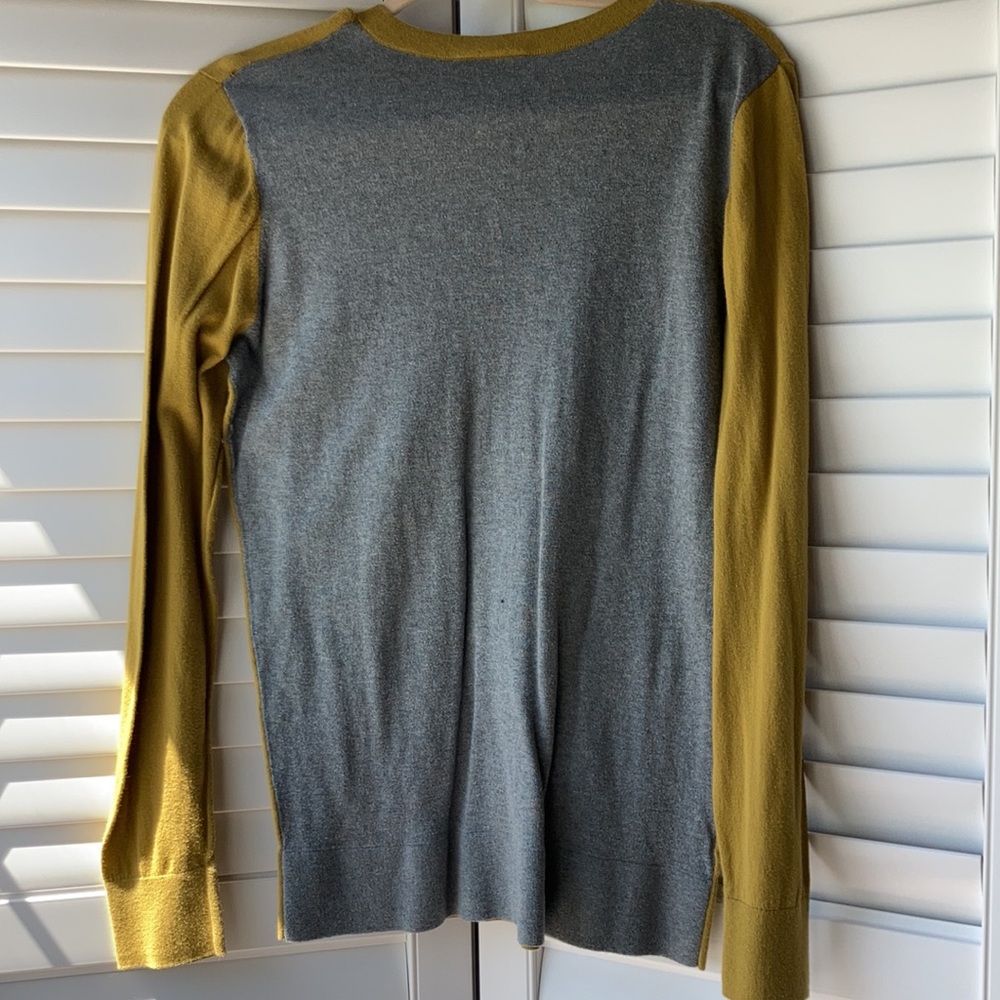 Color block sweater - Picture 3 of 3